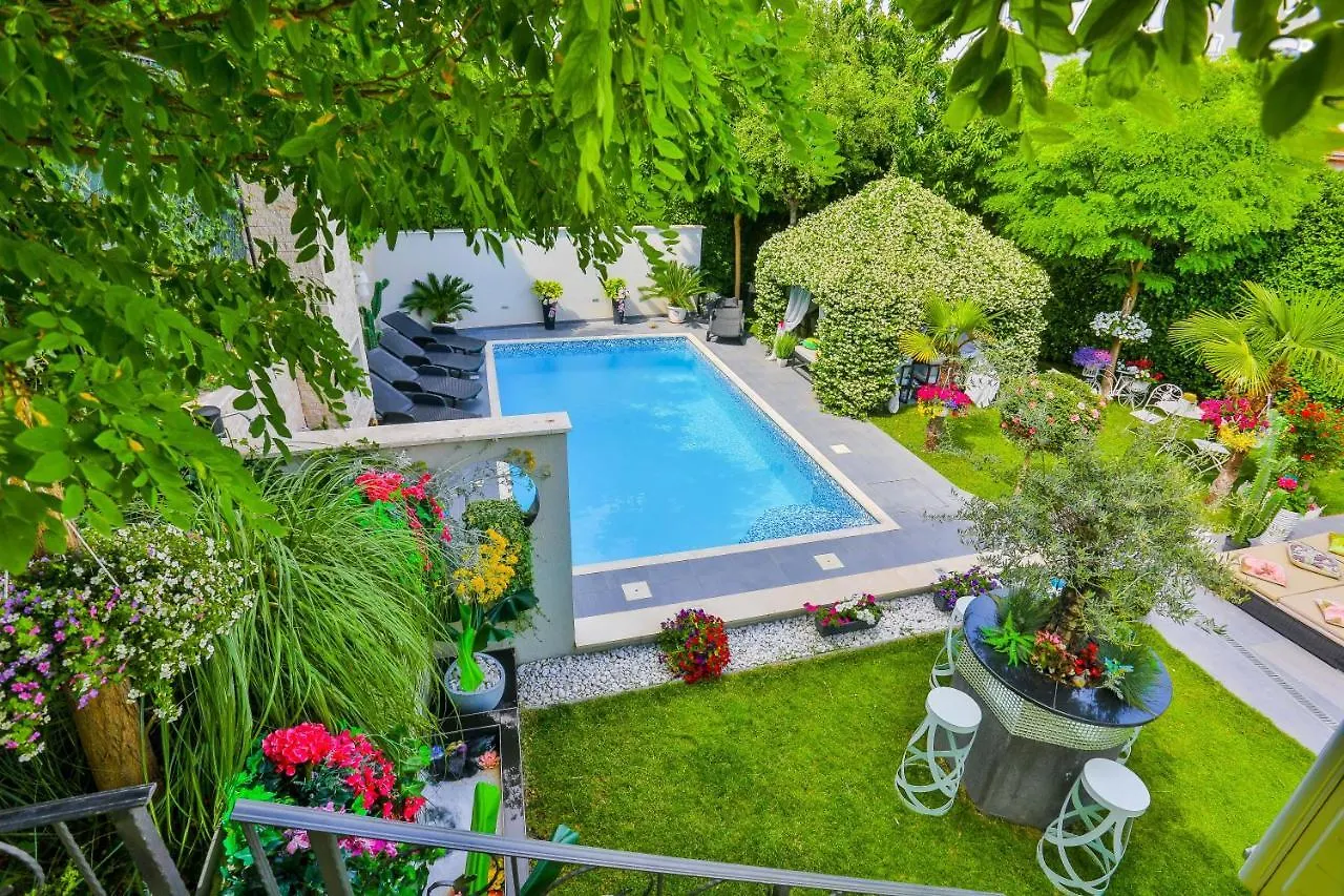 ***Green Dream***- Villa In Split 0*,  Chorvatsko