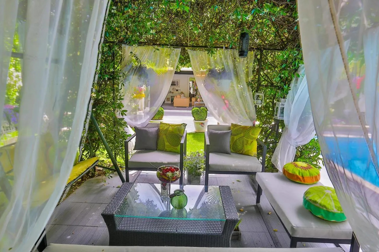 ***Green Dream***- Villa In Split 0*,  Chorvatsko