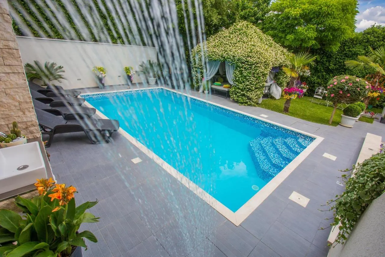 ***Green Dream***- Villa In Split 0*,  Chorvatsko