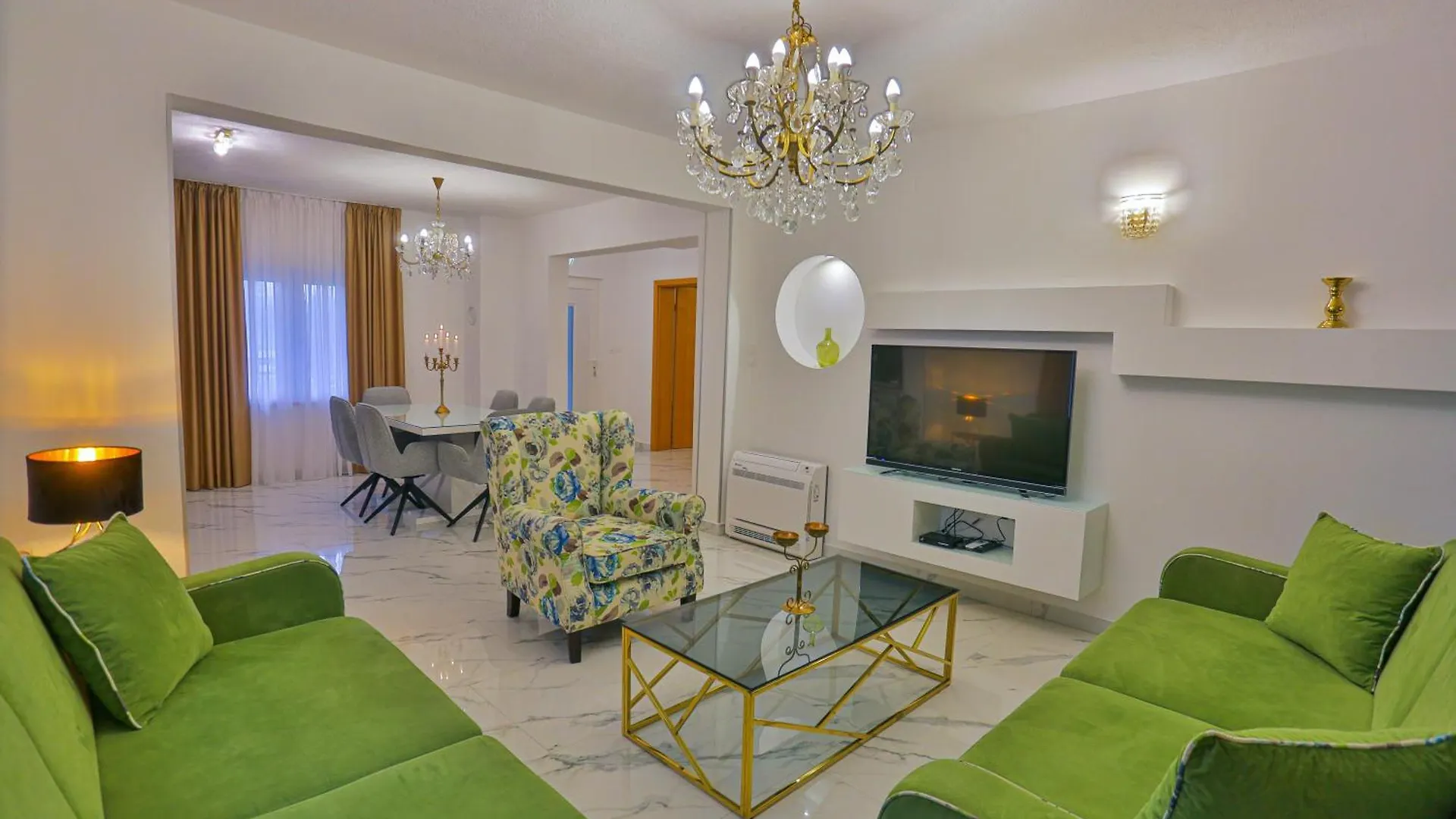 ***Green Dream***- Villa In Split